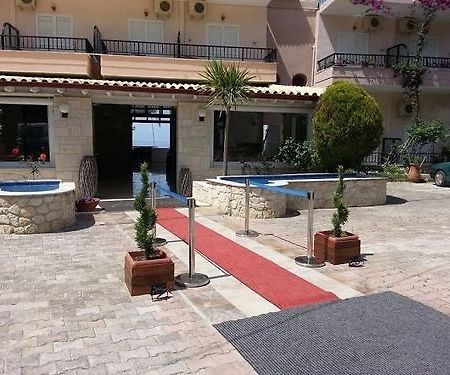 Coralli Holidays Loutra  Buitenkant foto