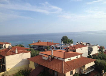 Coralli Holidays Loutra  Buitenkant foto